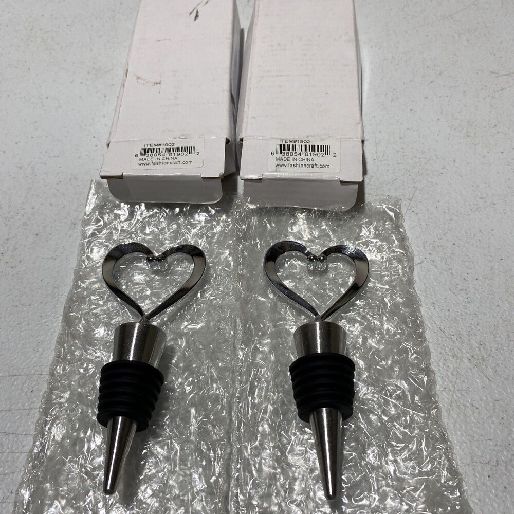 Fashioncraft - Heart Wine Bottle Stoppers. Pack of 2